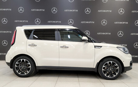 KIA Soul II рестайлинг, 2017 год, 1 700 000 рублей, 4 фотография