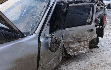 Honda CR-V IV, 2001 год, 140 000 рублей, 3 фотография