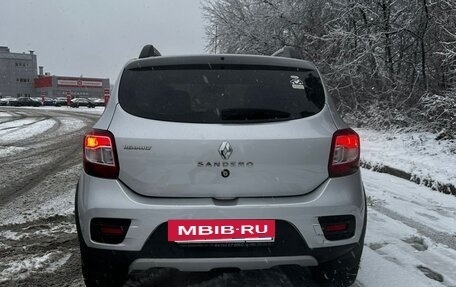 Renault Sandero II рестайлинг, 2018 год, 820 000 рублей, 10 фотография