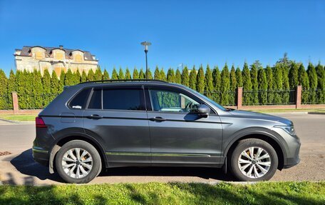 Volkswagen Tiguan II, 2021 год, 2 400 000 рублей, 3 фотография