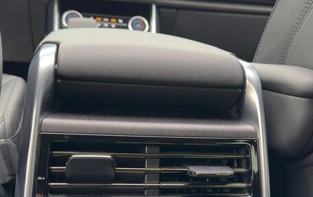 Land Rover Range Rover IV рестайлинг, 2022 год, 20 000 000 рублей, 20 фотография