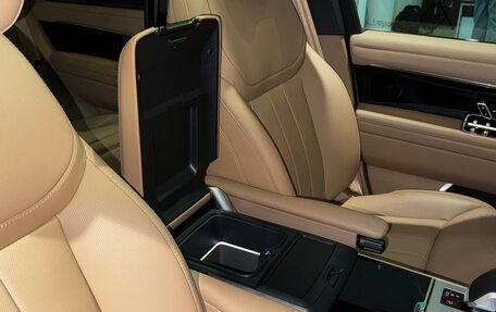 Land Rover Range Rover IV рестайлинг, 2025 год, 28 500 000 рублей, 22 фотография