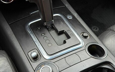 Volkswagen Touareg III, 2005 год, 865 000 рублей, 19 фотография