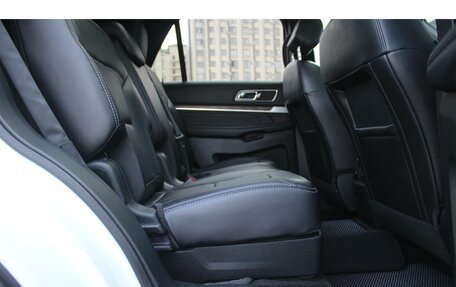 Ford Explorer VI, 2017 год, 2 520 000 рублей, 23 фотография