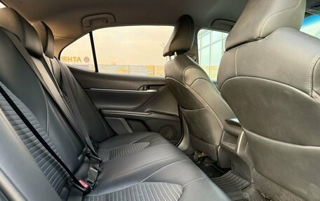 Toyota Camry, 2018 год, 2 450 000 рублей, 4 фотография