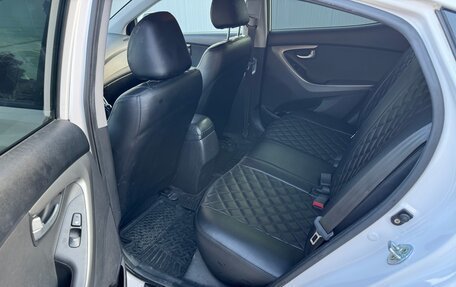 Hyundai Elantra V, 2015 год, 970 000 рублей, 6 фотография