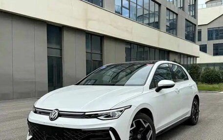 Volkswagen Golf VIII, 2025 год, 3 690 000 рублей, 1 фотография