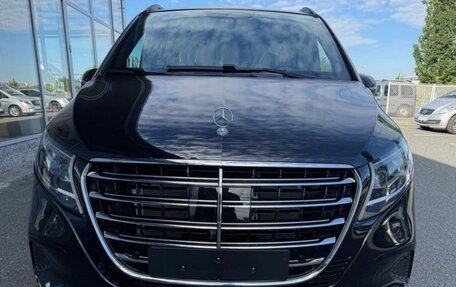 Mercedes-Benz V-Класс, 2025 год, 16 990 000 рублей, 2 фотография