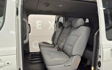 Hyundai H-1 II рестайлинг, 2018 год, 2 900 000 рублей, 15 фотография