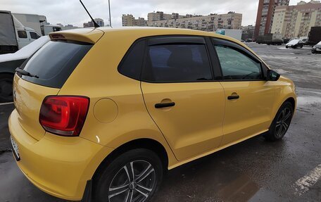 Volkswagen Polo VI (EU Market), 2011 год, 500 000 рублей, 4 фотография