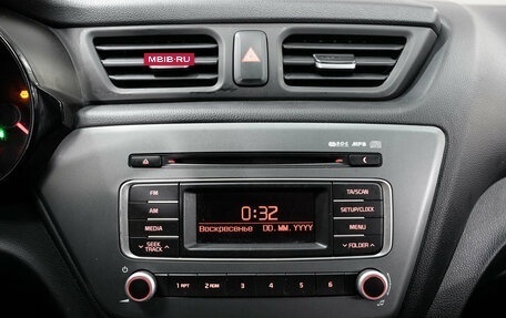 KIA Rio III рестайлинг, 2016 год, 995 000 рублей, 18 фотография