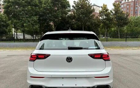 Volkswagen Golf VIII, 2025 год, 3 690 000 рублей, 5 фотография