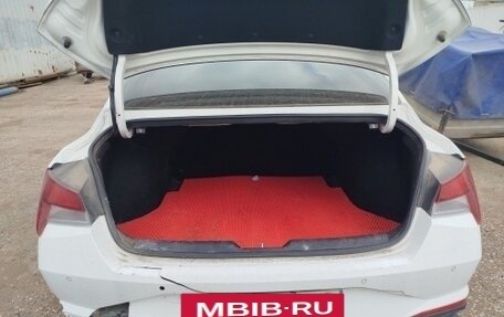 Hyundai Elantra, 2021 год, 1 140 000 рублей, 13 фотография