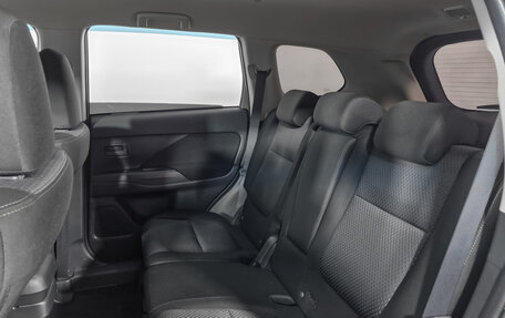 Mitsubishi Outlander III рестайлинг 3, 2017 год, 1 699 000 рублей, 11 фотография