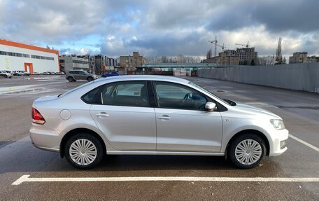 Volkswagen Polo VI (EU Market), 2016 год, 830 000 рублей, 2 фотография