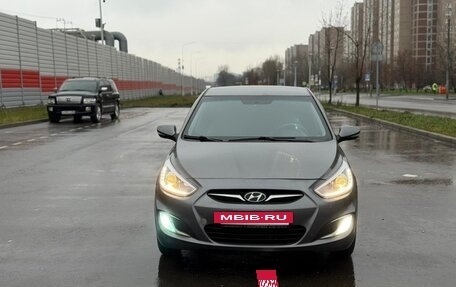 Hyundai Solaris II рестайлинг, 2012 год, 530 000 рублей, 5 фотография