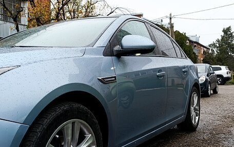 Chevrolet Cruze II, 2010 год, 650 000 рублей, 4 фотография