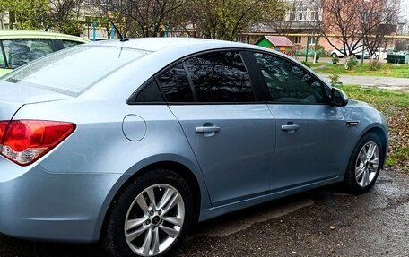 Chevrolet Cruze II, 2010 год, 650 000 рублей, 2 фотография