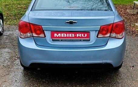 Chevrolet Cruze II, 2010 год, 650 000 рублей, 3 фотография