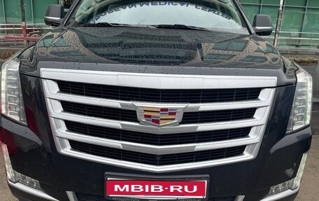 Cadillac Escalade IV, 2018 год, 4 500 000 рублей, 1 фотография