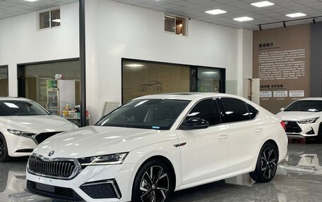 Skoda Octavia IV, 2022 год, 2 290 000 рублей, 1 фотография