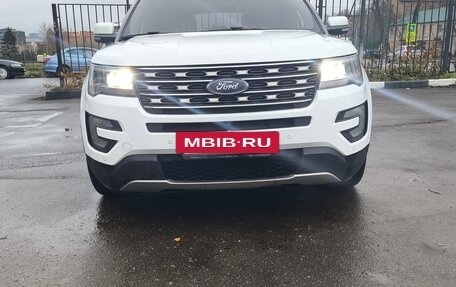 Ford Explorer VI, 2018 год, 2 400 000 рублей, 2 фотография