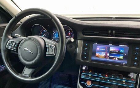 Jaguar XF II, 2016 год, 2 500 000 рублей, 12 фотография