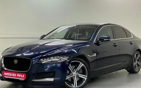 Jaguar XF II, 2016 год, 2 500 000 рублей, 6 фотография