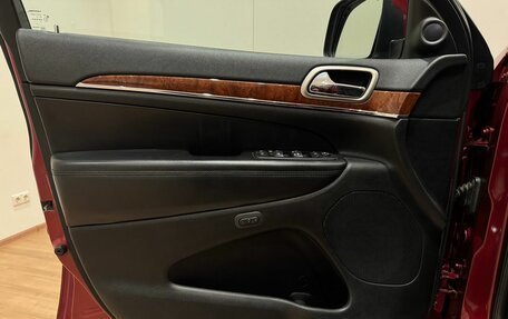 Jeep Grand Cherokee, 2012 год, 1 760 000 рублей, 20 фотография