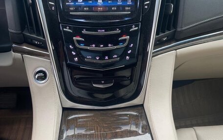 Cadillac Escalade IV, 2018 год, 4 500 000 рублей, 7 фотография