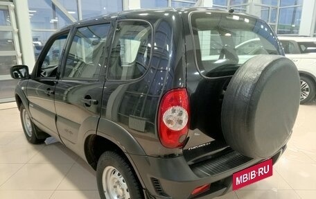 Chevrolet Niva I рестайлинг, 2018 год, 829 000 рублей, 7 фотография