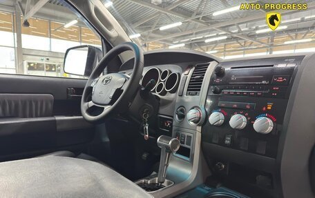 Toyota Tundra II, 2010 год, 2 950 000 рублей, 13 фотография