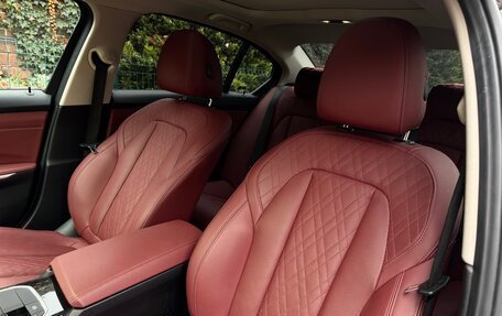 BMW 3 серия, 2024 год, 4 950 000 рублей, 14 фотография