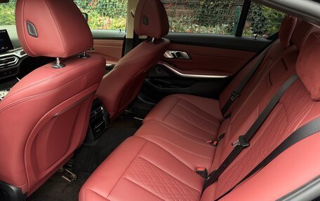 BMW 3 серия, 2024 год, 4 950 000 рублей, 19 фотография