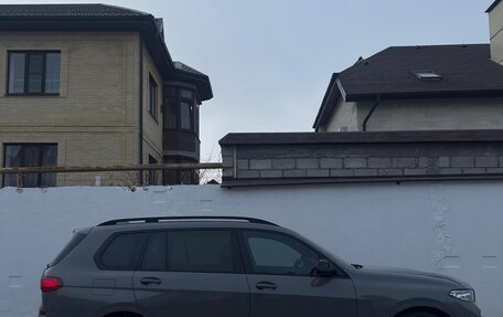 BMW X7, 2021 год, 8 300 000 рублей, 3 фотография