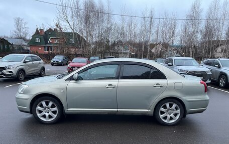 Toyota Avensis III рестайлинг, 2004 год, 700 000 рублей, 2 фотография