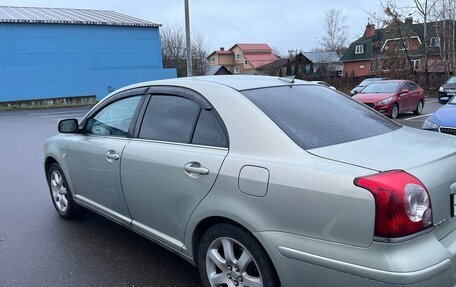 Toyota Avensis III рестайлинг, 2004 год, 700 000 рублей, 4 фотография