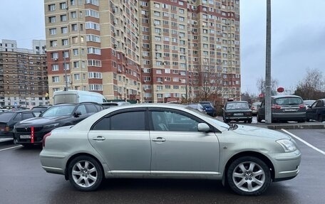 Toyota Avensis III рестайлинг, 2004 год, 700 000 рублей, 3 фотография