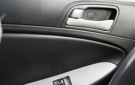 Hyundai Solaris II рестайлинг, 2011 год, 755 000 рублей, 19 фотография