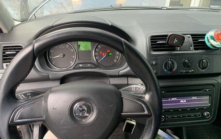 Skoda Fabia II, 2014 год, 700 000 рублей, 7 фотография