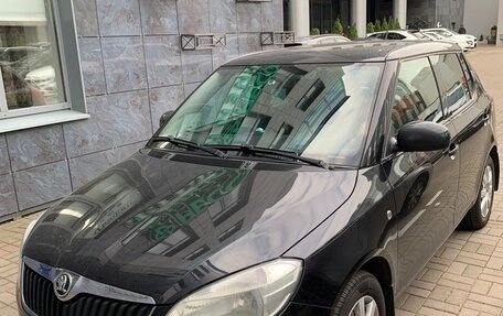 Skoda Fabia II, 2014 год, 700 000 рублей, 2 фотография