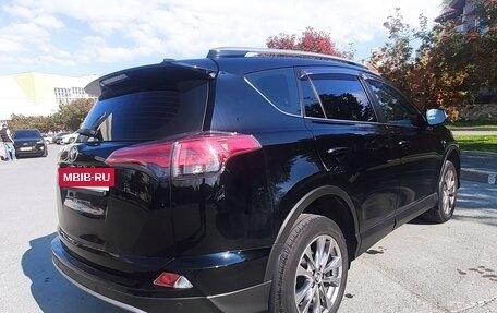Toyota RAV4, 2019 год, 3 550 000 рублей, 5 фотография