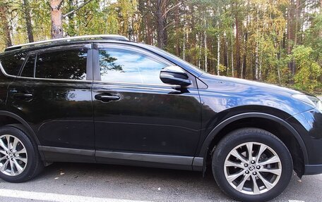 Toyota RAV4, 2019 год, 3 550 000 рублей, 18 фотография