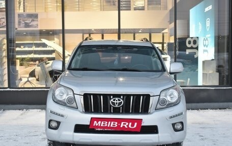 Toyota Land Cruiser Prado 150 рестайлинг 2, 2010 год, 2 368 800 рублей, 2 фотография