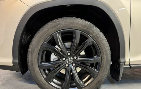 Lexus RX IV рестайлинг, 2018 год, 4 100 000 рублей, 11 фотография