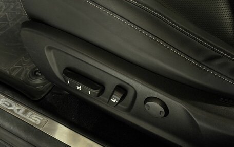 Lexus RX IV рестайлинг, 2018 год, 4 100 000 рублей, 14 фотография