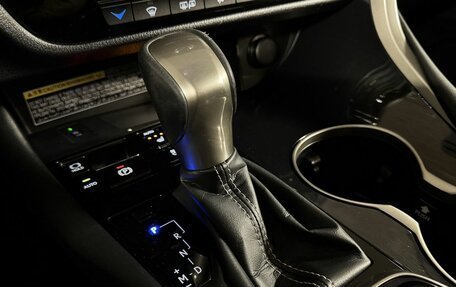 Lexus RX IV рестайлинг, 2018 год, 4 100 000 рублей, 21 фотография