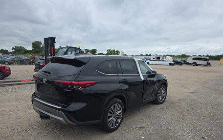 Toyota Highlander, 2020 год, 3 150 000 рублей, 5 фотография