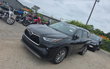 Toyota Highlander, 2020 год, 3 150 000 рублей, 3 фотография