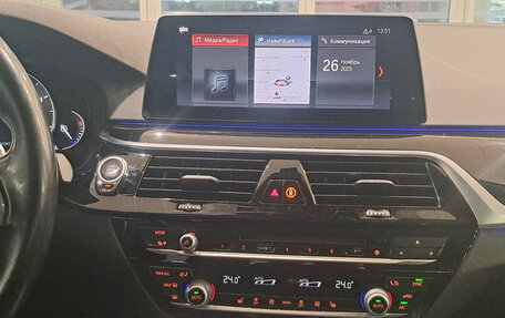 BMW 5 серия, 2018 год, 2 990 000 рублей, 15 фотография